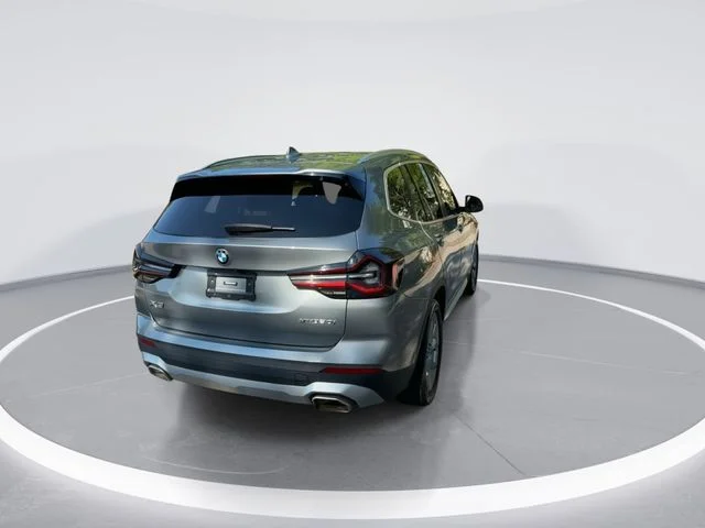 Used 2023 Gray BMW xDrive30i image 7