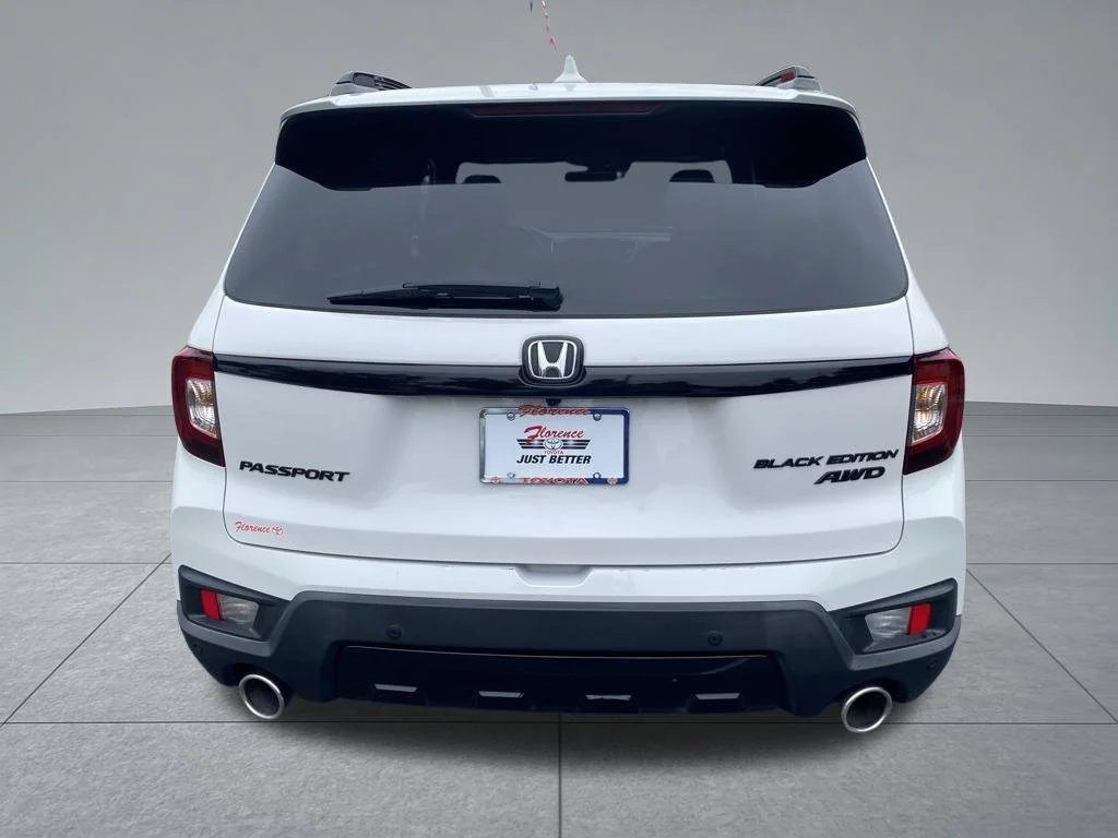 Used 2024  Honda Black Edition image 13