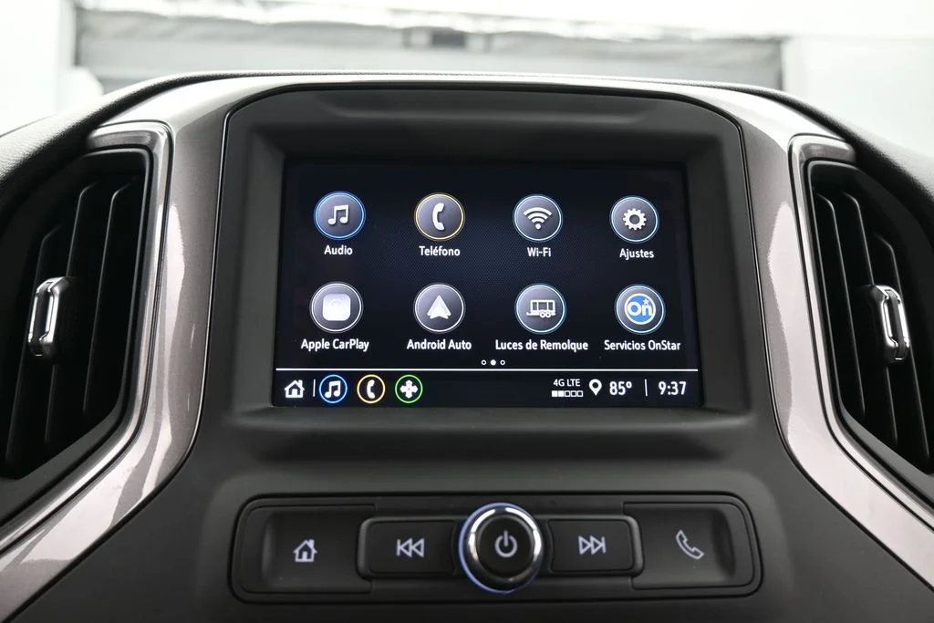 Used 2025 Black Chevrolet Custom image 22