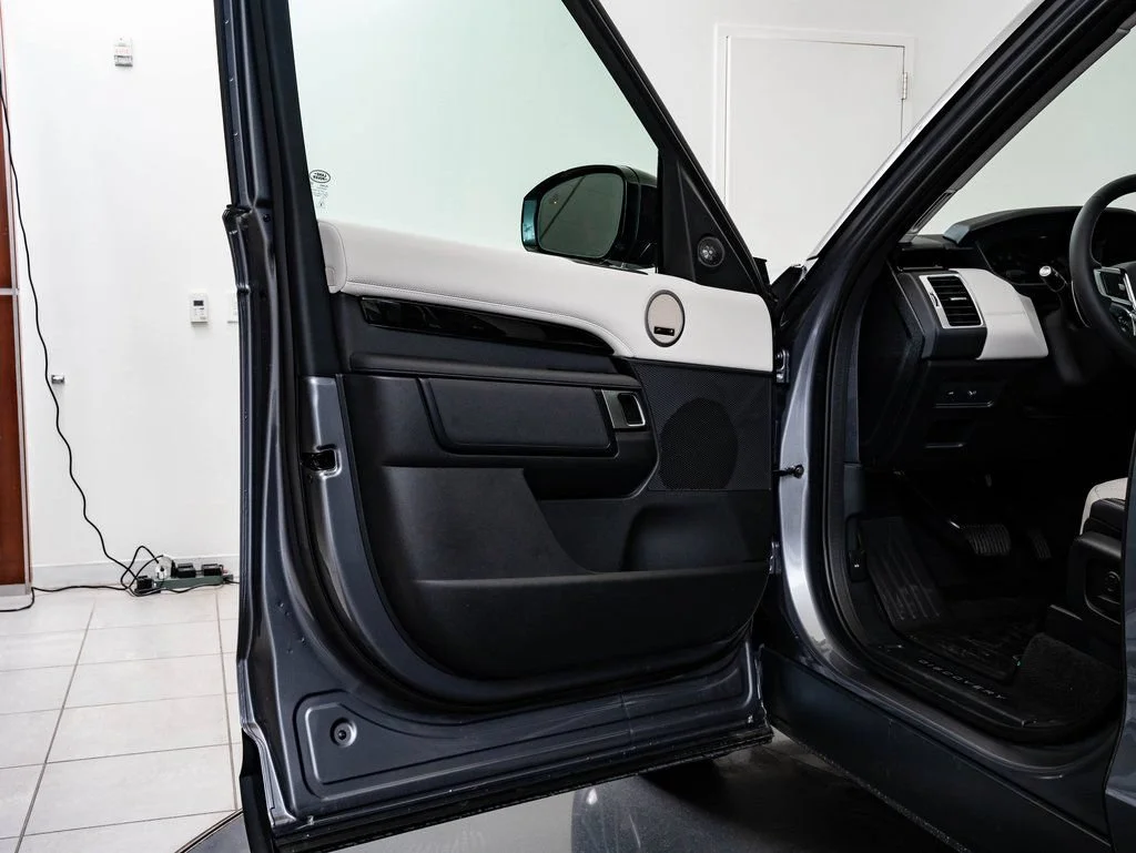 Used 2026 Eiger Gray Metallic Land Rover S image 30