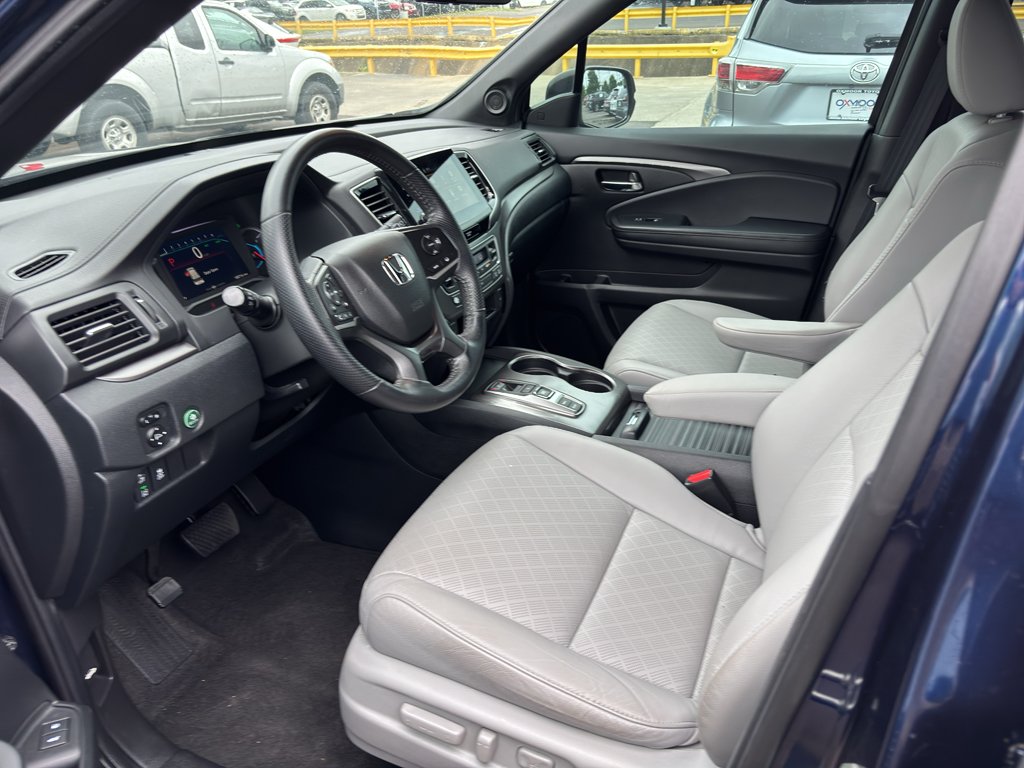Used 2020 Obsidian Blue Pearl Honda EX-L image 6