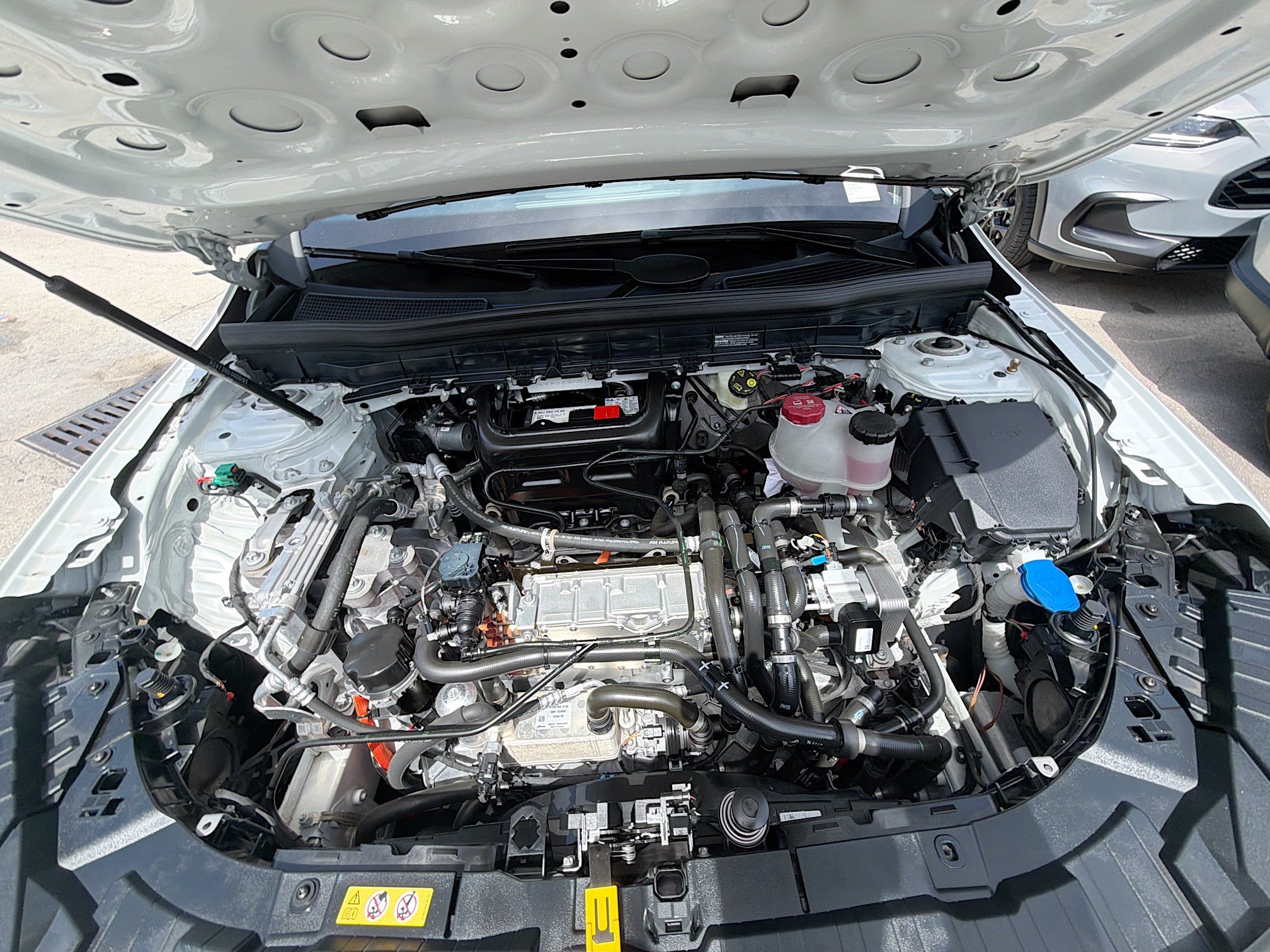 Used 2023 White Mercedes-Benz EQB 300 image 35