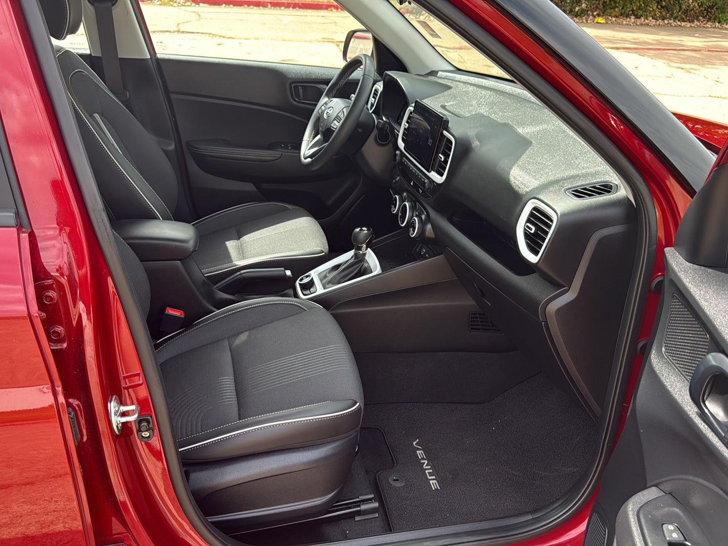 Used 2025 Ultimate Red Hyundai Limited image 27