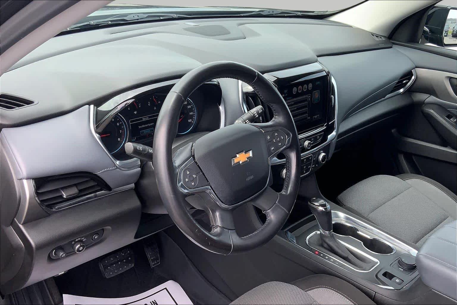 Used 2019 Mosaic Black Metallic Chevrolet LT Cloth image 18