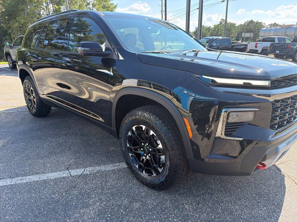 New 2027 Mosaic Black Metallic Chevrolet Z71 image 7