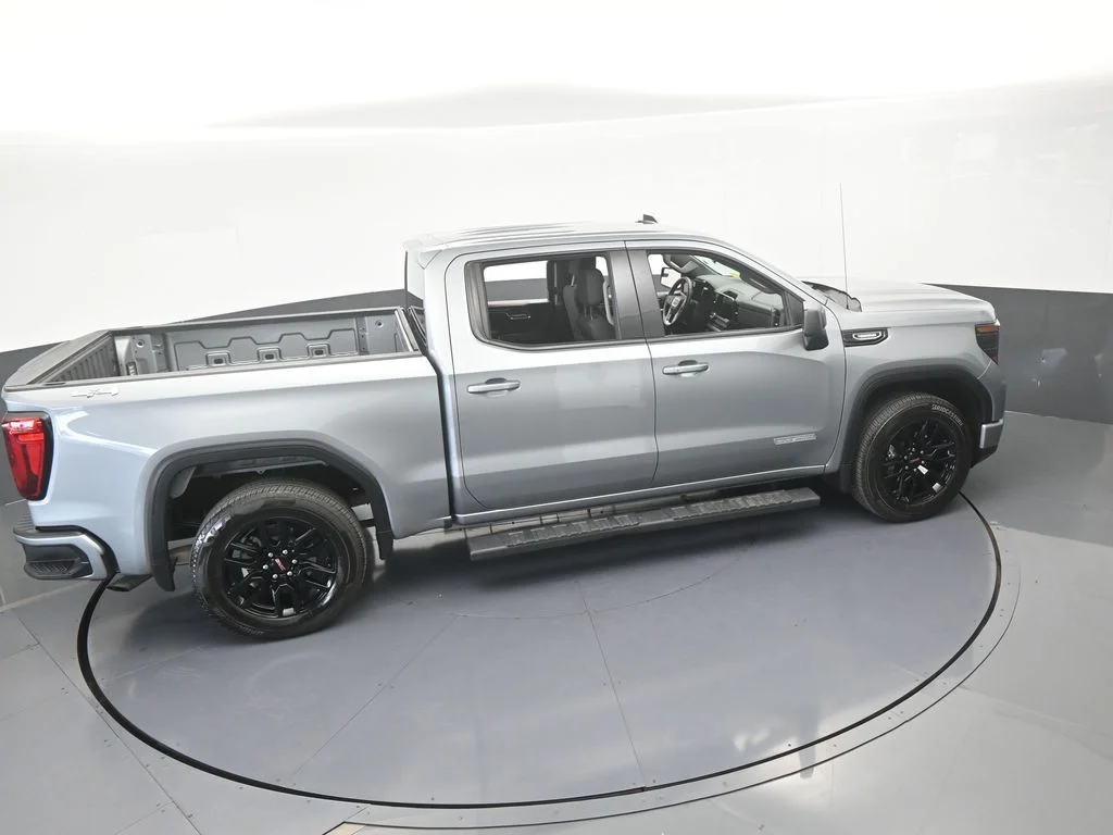 Used 2025 Sterling Metallic GMC Elevation image 48
