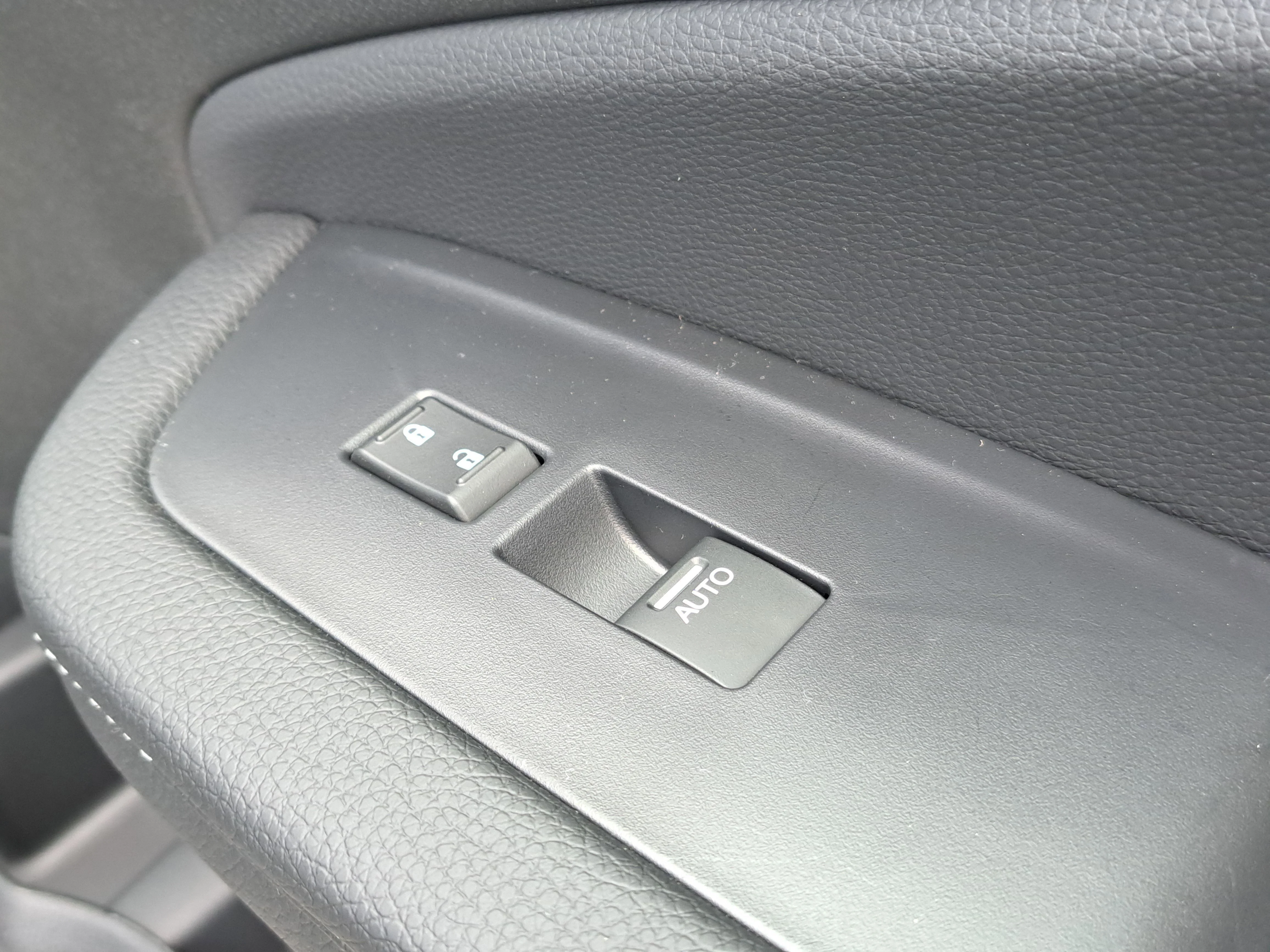 New 2026 Platinum White Pearl Honda RTL image 15