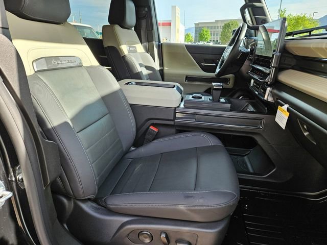 Used 2026 Void Black GMC 2X image 32