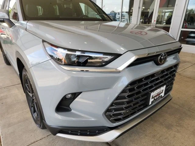 New 2026 Cement Toyota MAX Platinum image 8