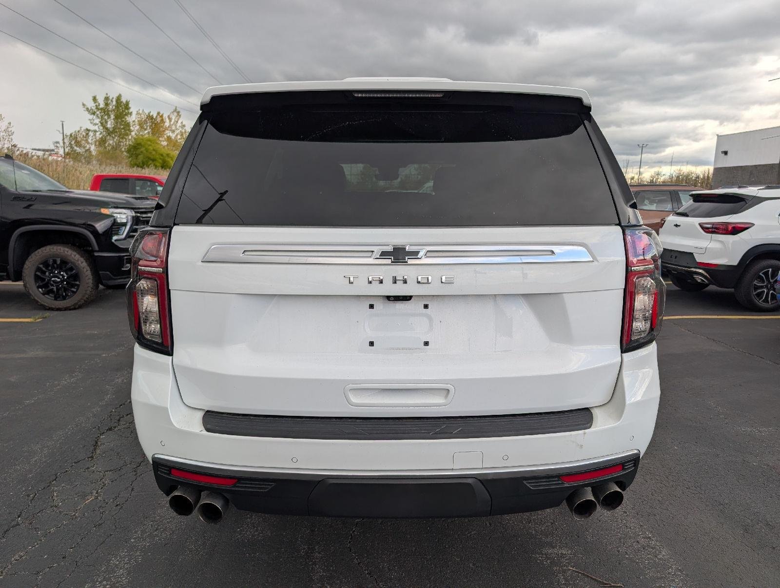 Used 2023 Summit White Chevrolet High Country image 6