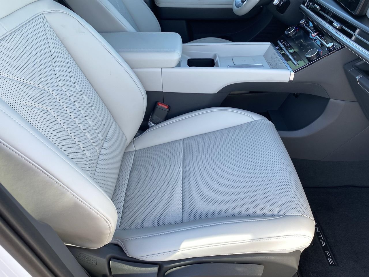 New 2027 Serenity White Hyundai SEL FWD image 11