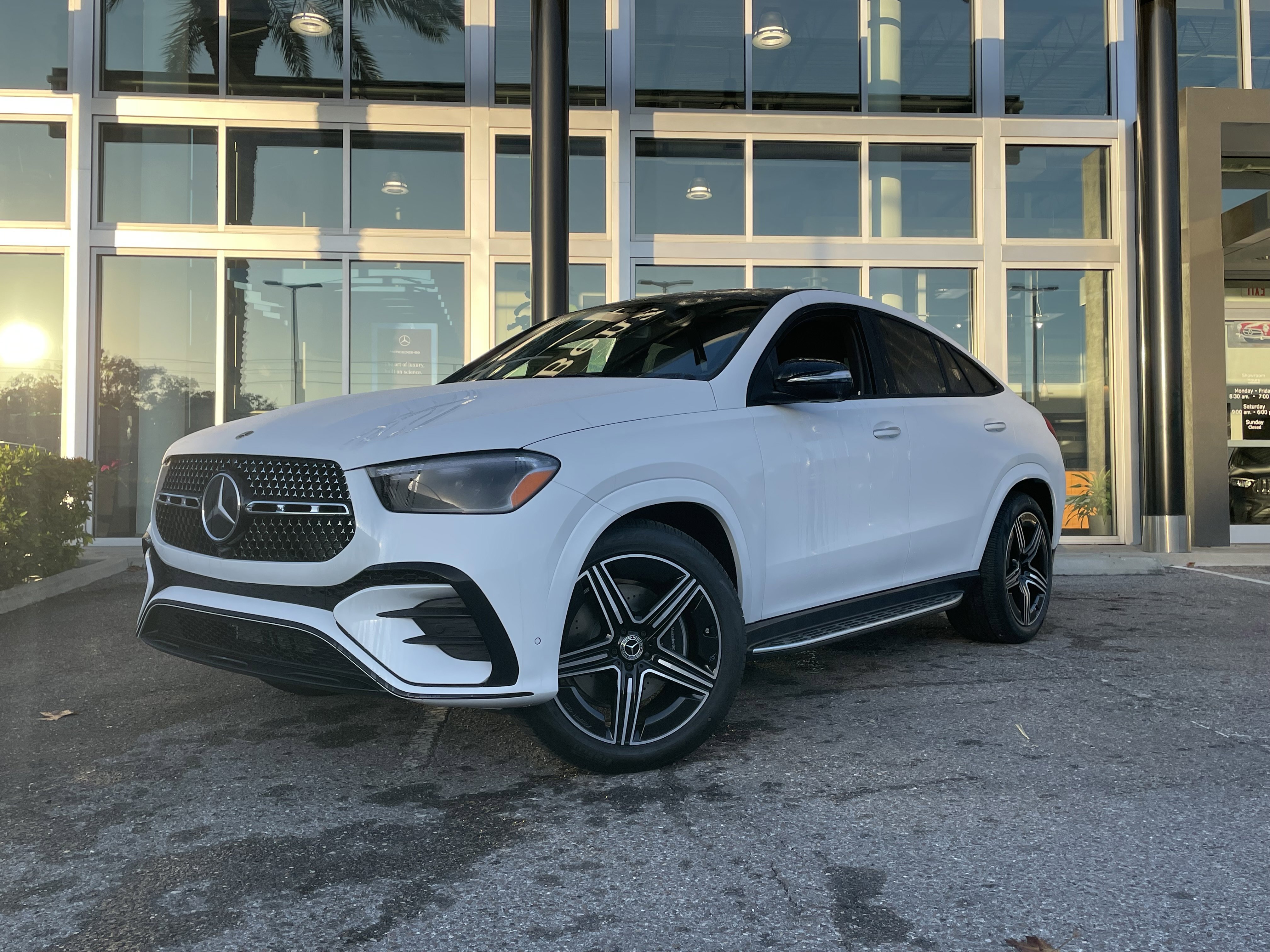 New 2026 MOONLIGHT WHITE Mercedes-Benz GLE 450 image 2
