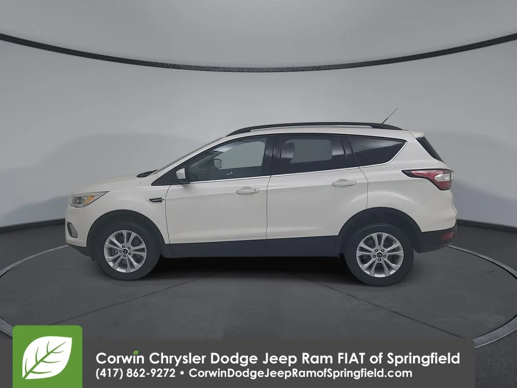 Used 2017 White Ford SE image 9