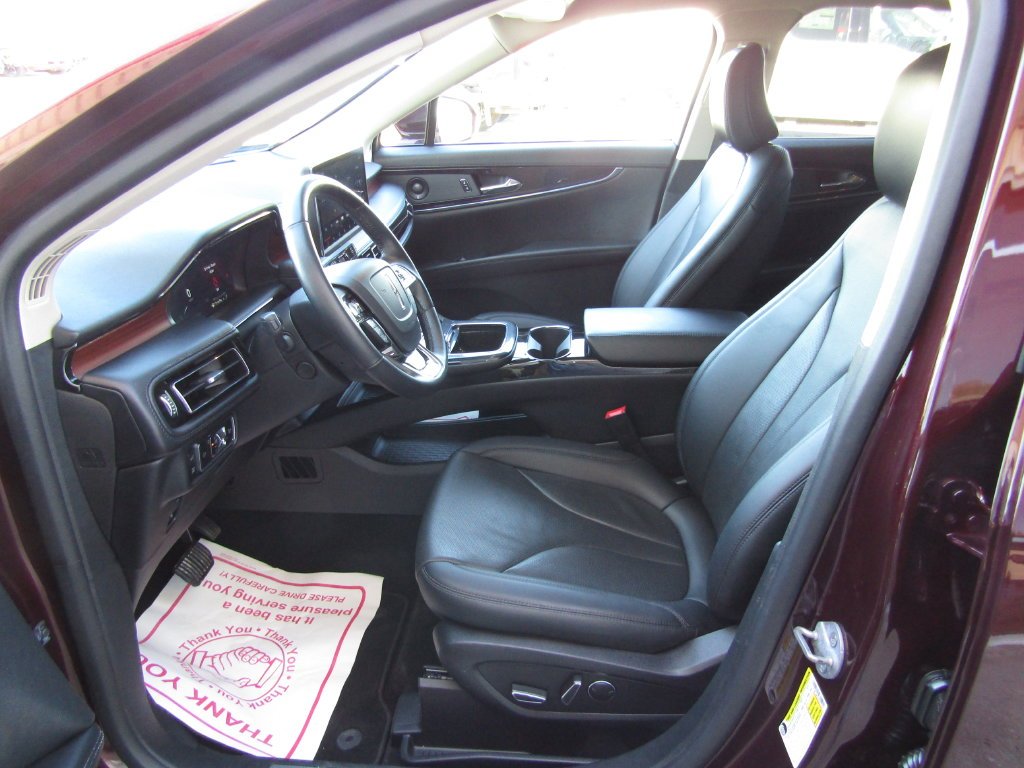Used 2023 Red Lincoln Reserve image 27