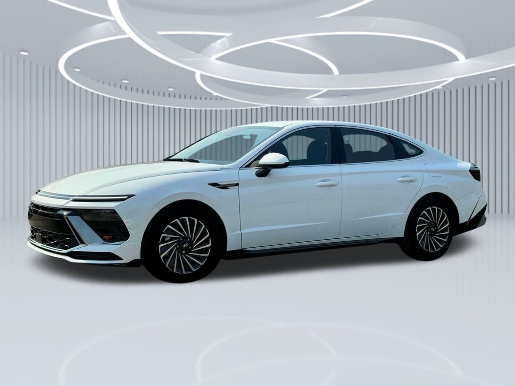 New 2025 White Hyundai SEL image 21