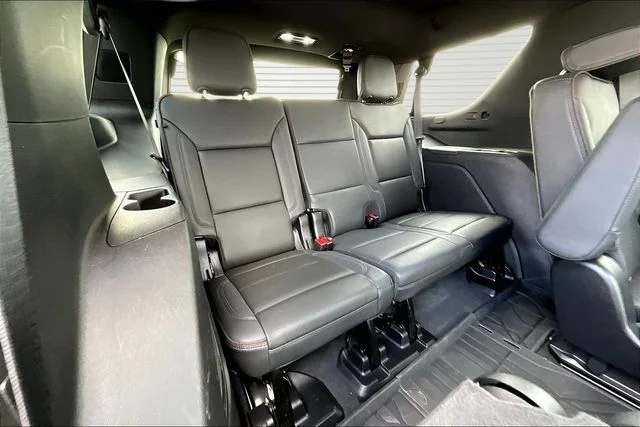 Used 2024 Black Chevrolet High Country image 25