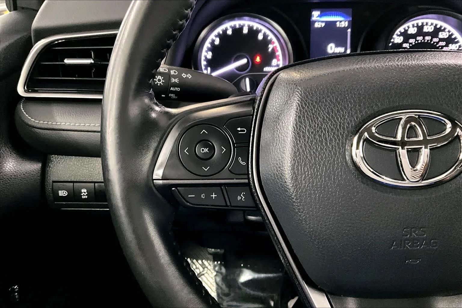 Used 2023 Predawn Gray Mica Toyota SE image 22