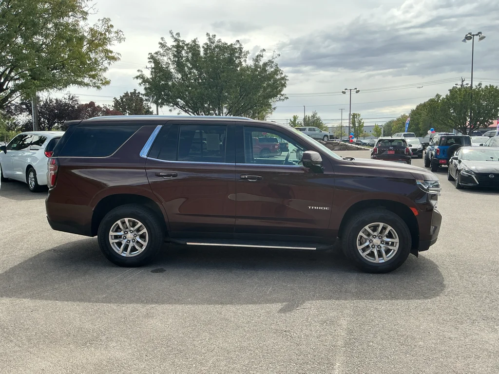Used 2022 Auburn Metallic Chevrolet LT image 4