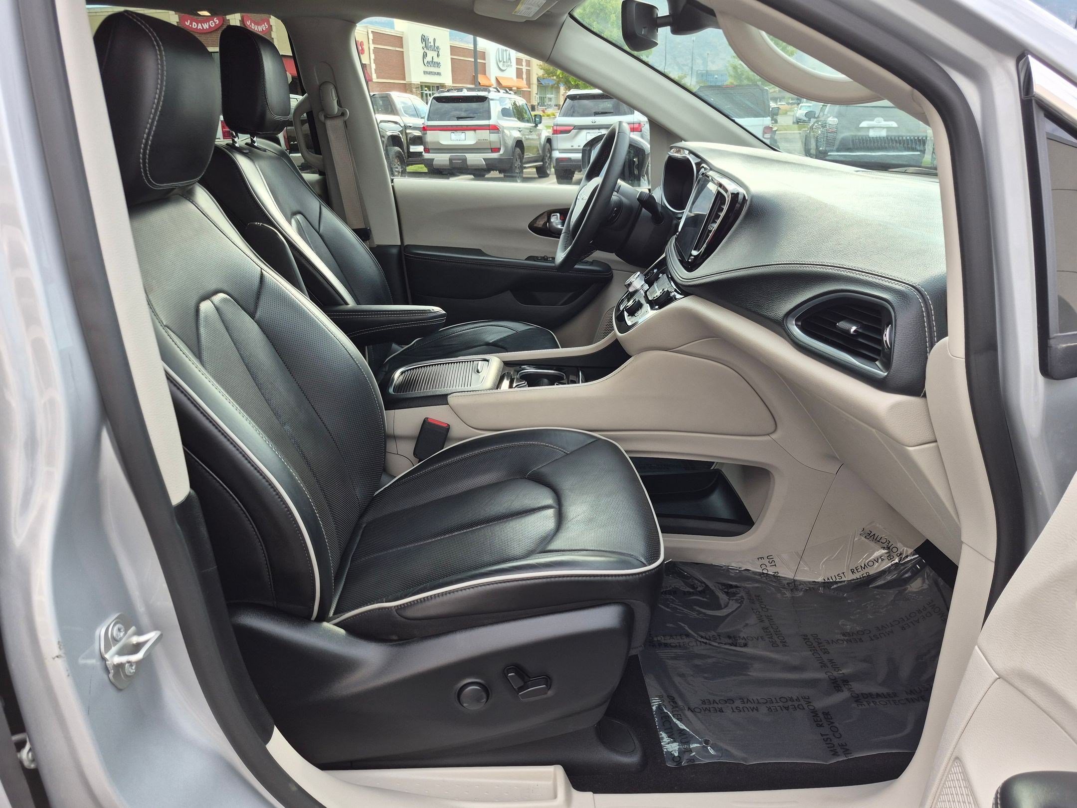 2024 Chrysler Pacifica Limited - Photo 34
