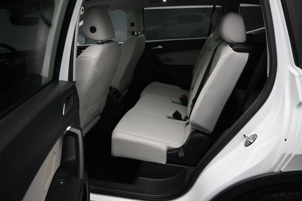Used 2021 White Volkswagen 2.0T SEL image 19