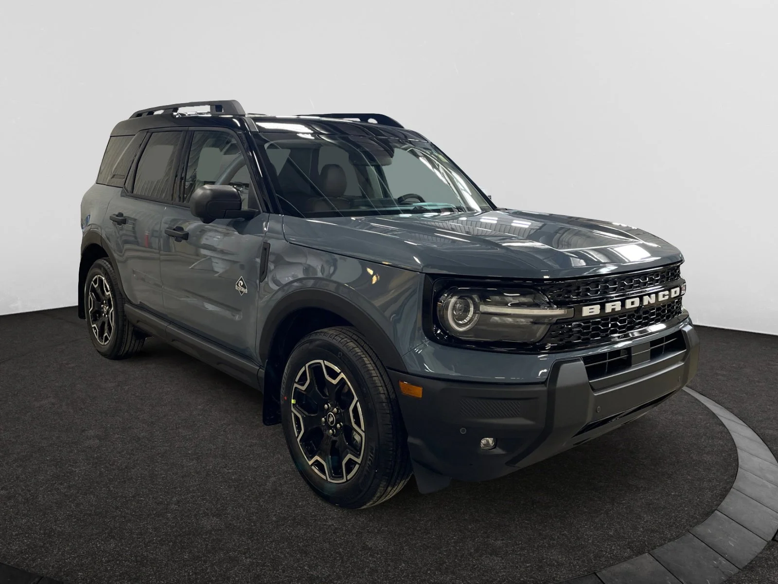 New 2026 Azure Grey Metallic Tri-Coat Ford Outer Banks image 7