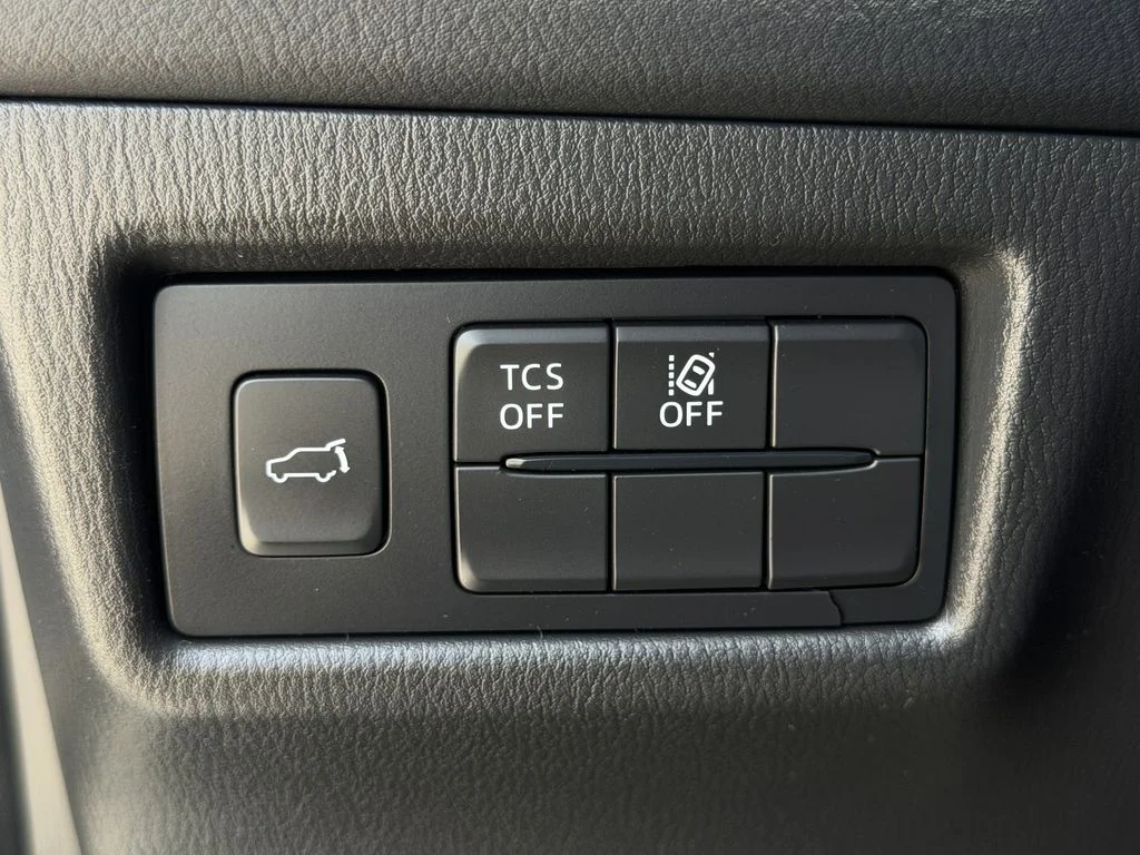 Used 2019 Silver Mazda Grand Touring image 23
