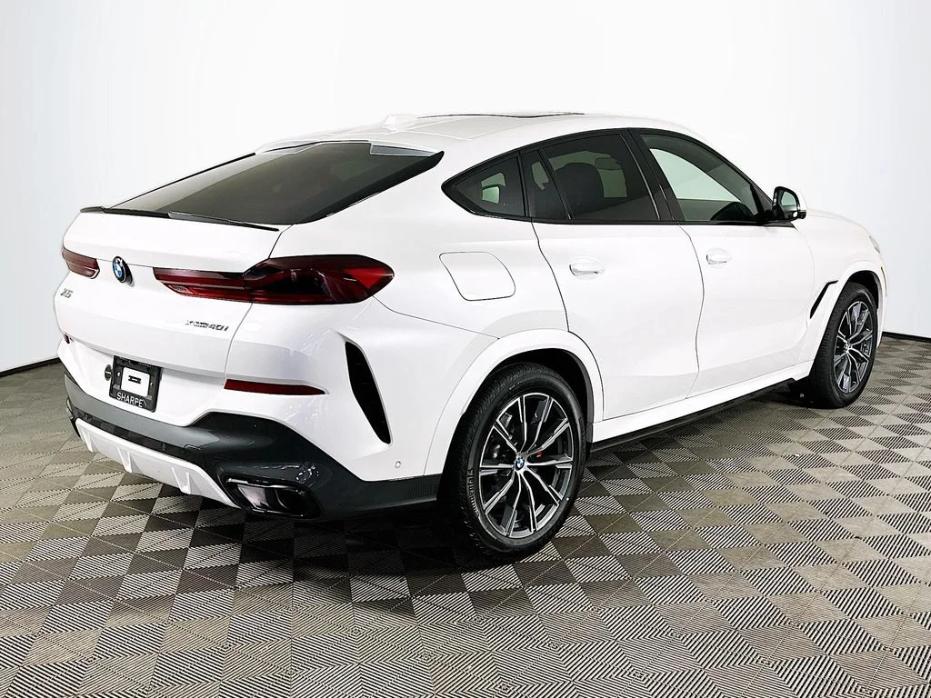 Used 2026 White Metallic BMW xDrive40i image 5