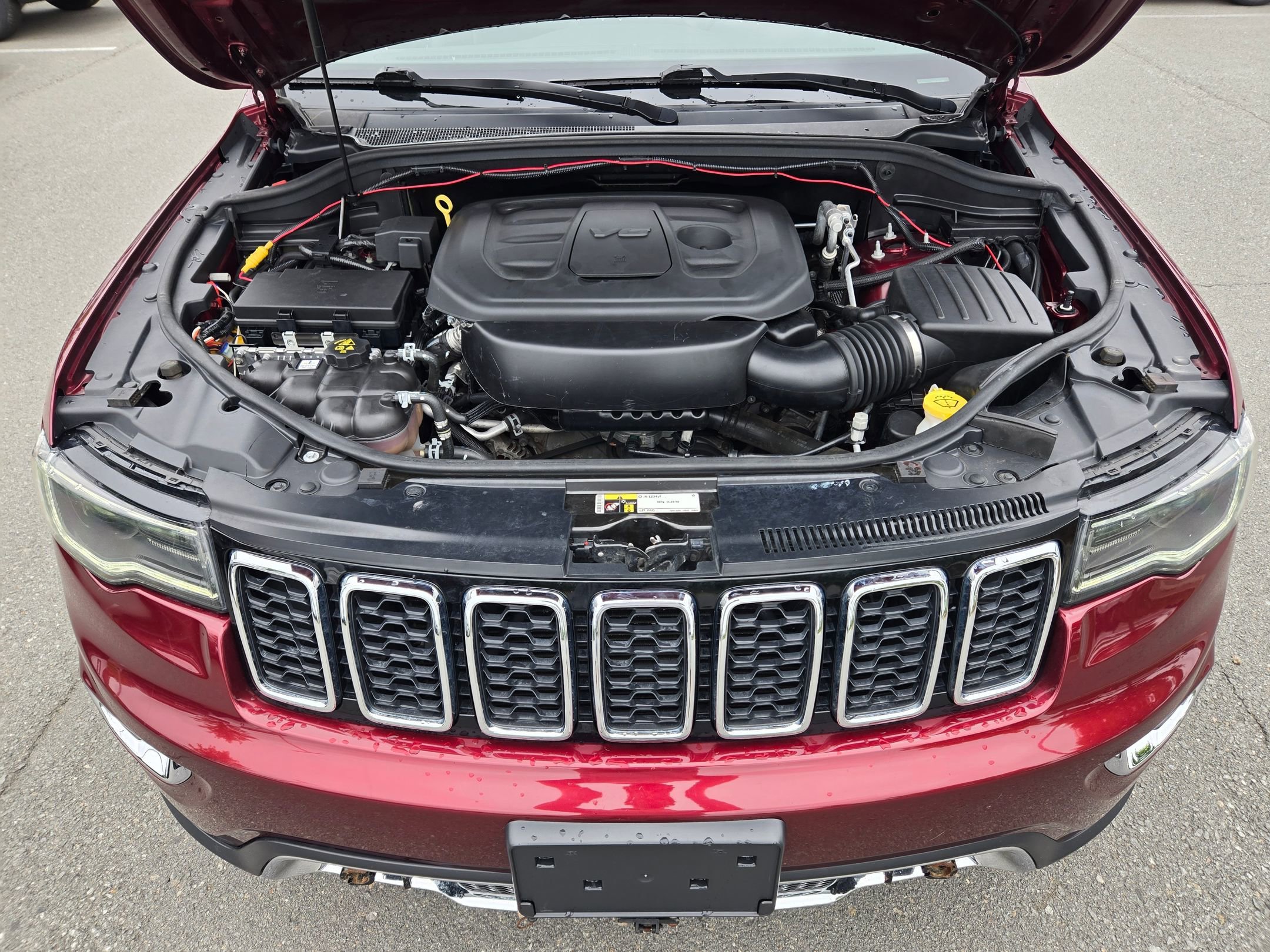 Used 2019 Velvet Red Pearlcoat Jeep Limited image 19