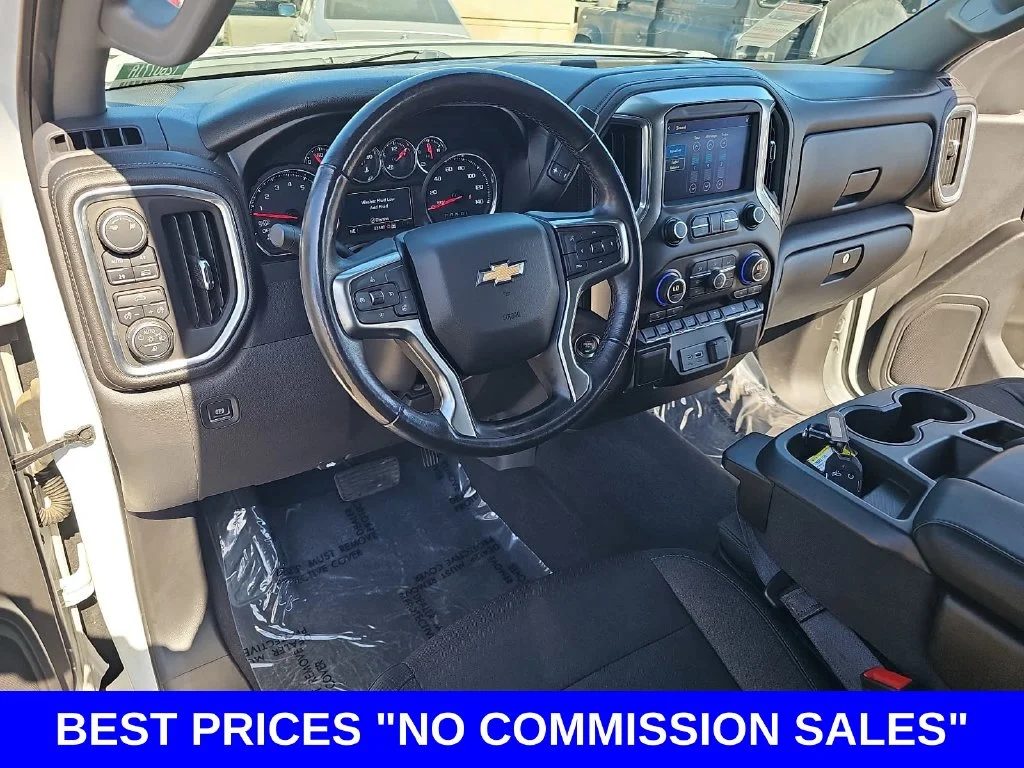 Used 2019 White Chevrolet LT image 15
