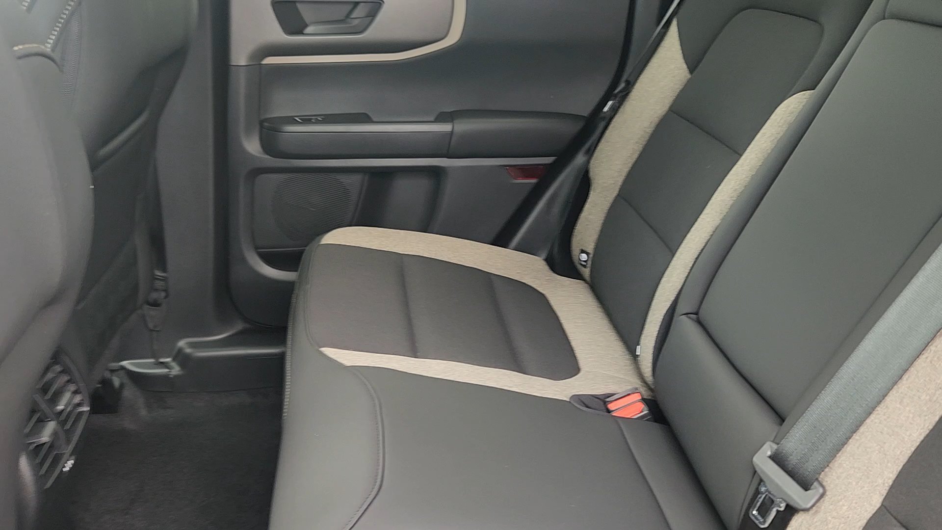 New 2026 Azure Gray Metallic Tri-Coat Ford Big Bend image 36