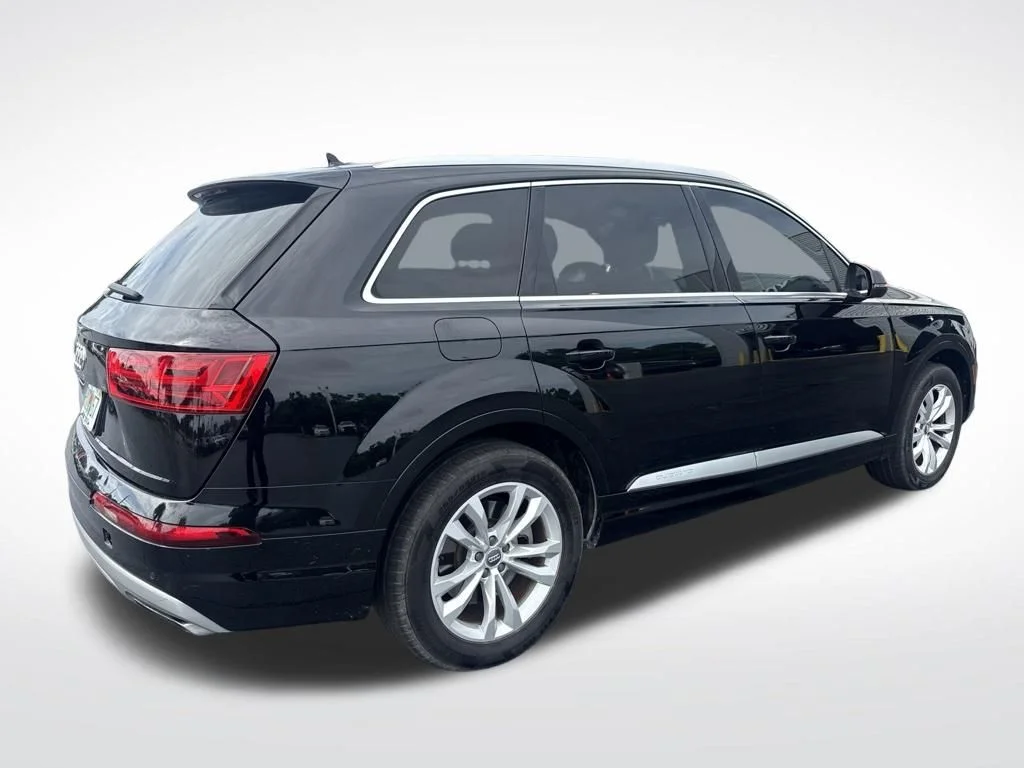 Used 2019 Night Black Audi 45 Premium image 9