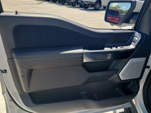 New 2026 Avalanche Ford Platinum image 17