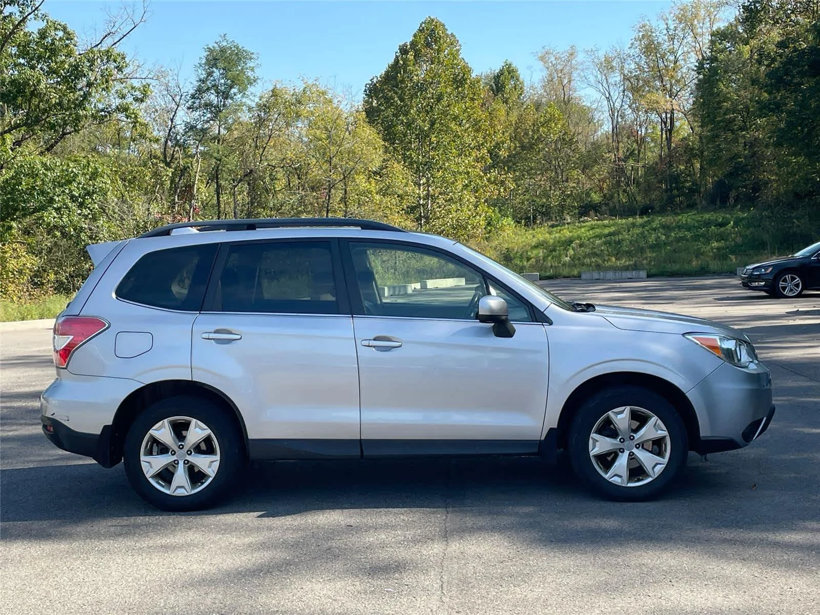 Used 2016 Ice Silver Metallic Subaru 2.5i Limited image 4
