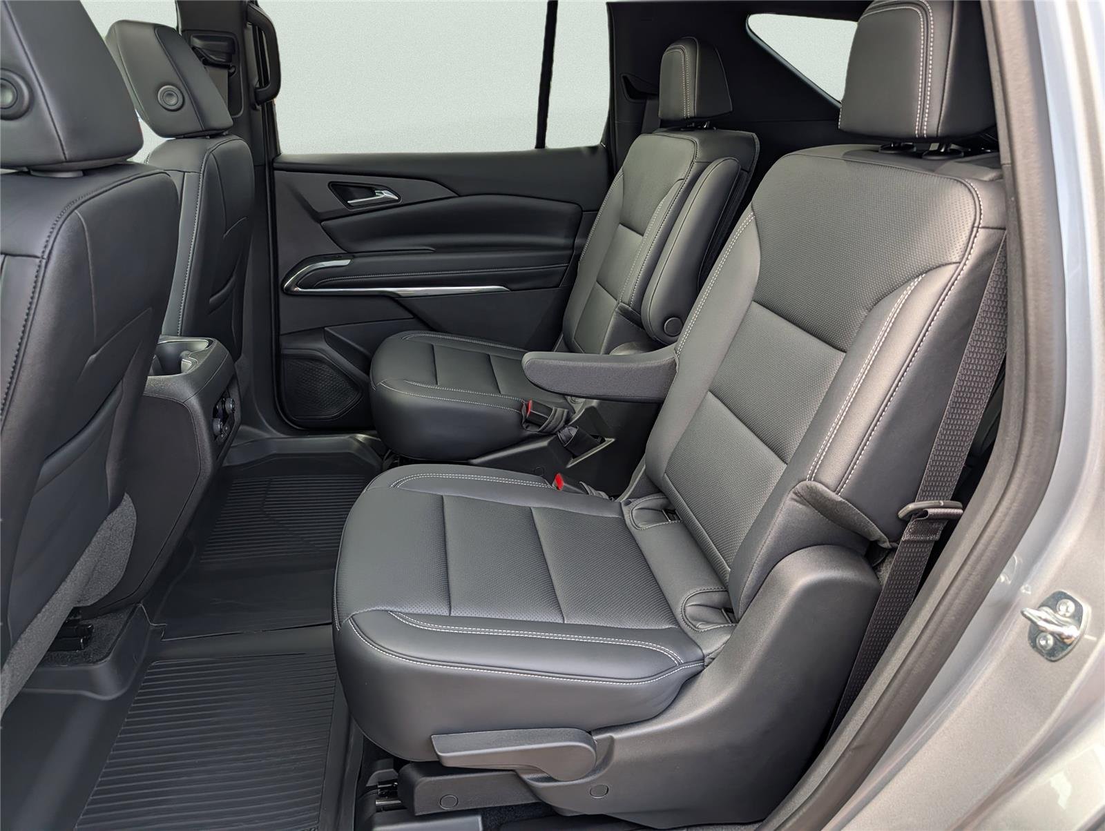New 2026 Sterling Gray Metallic Chevrolet LT image 30