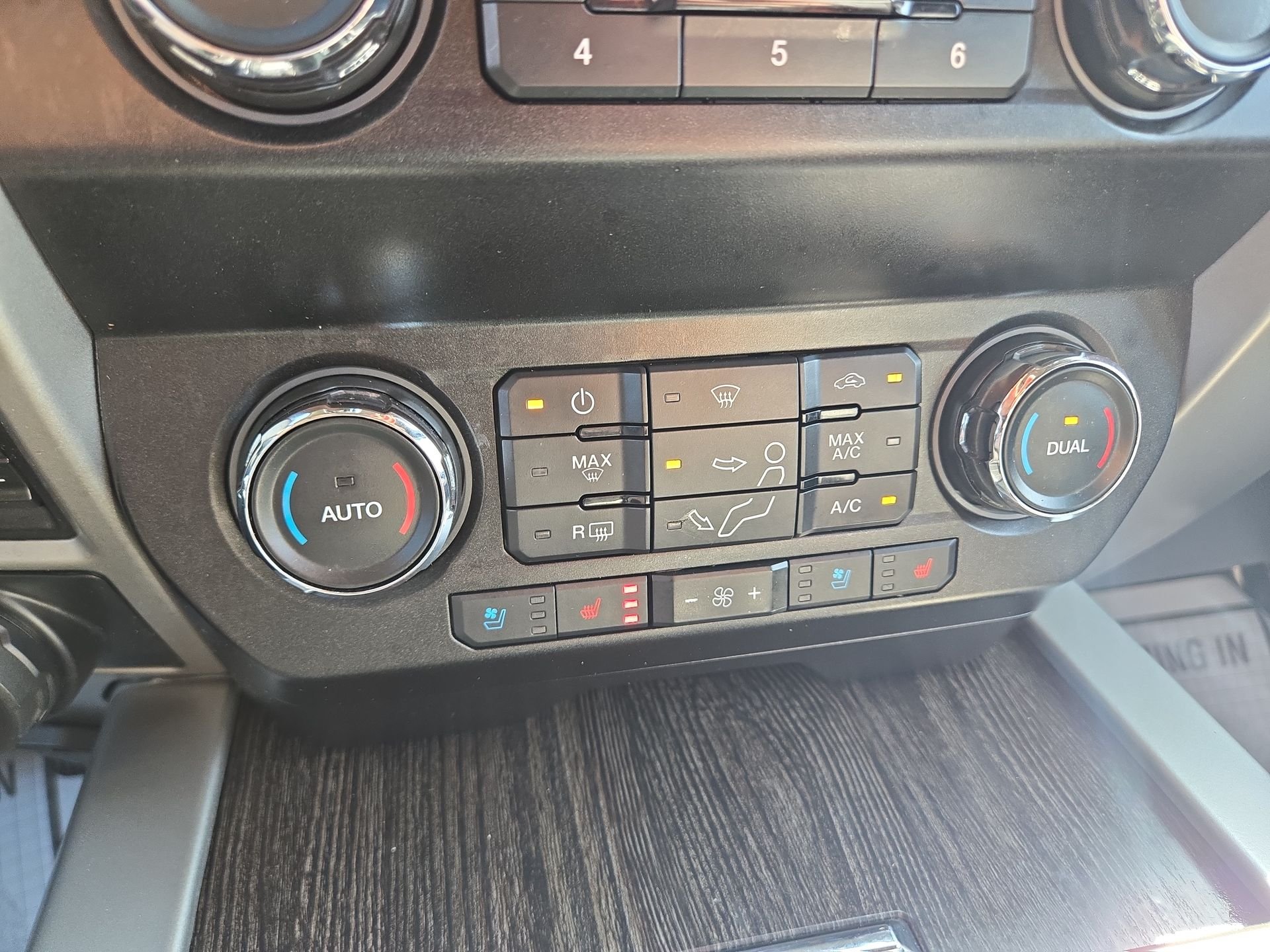 Certified Used 2020 Green Ford Lariat image 11