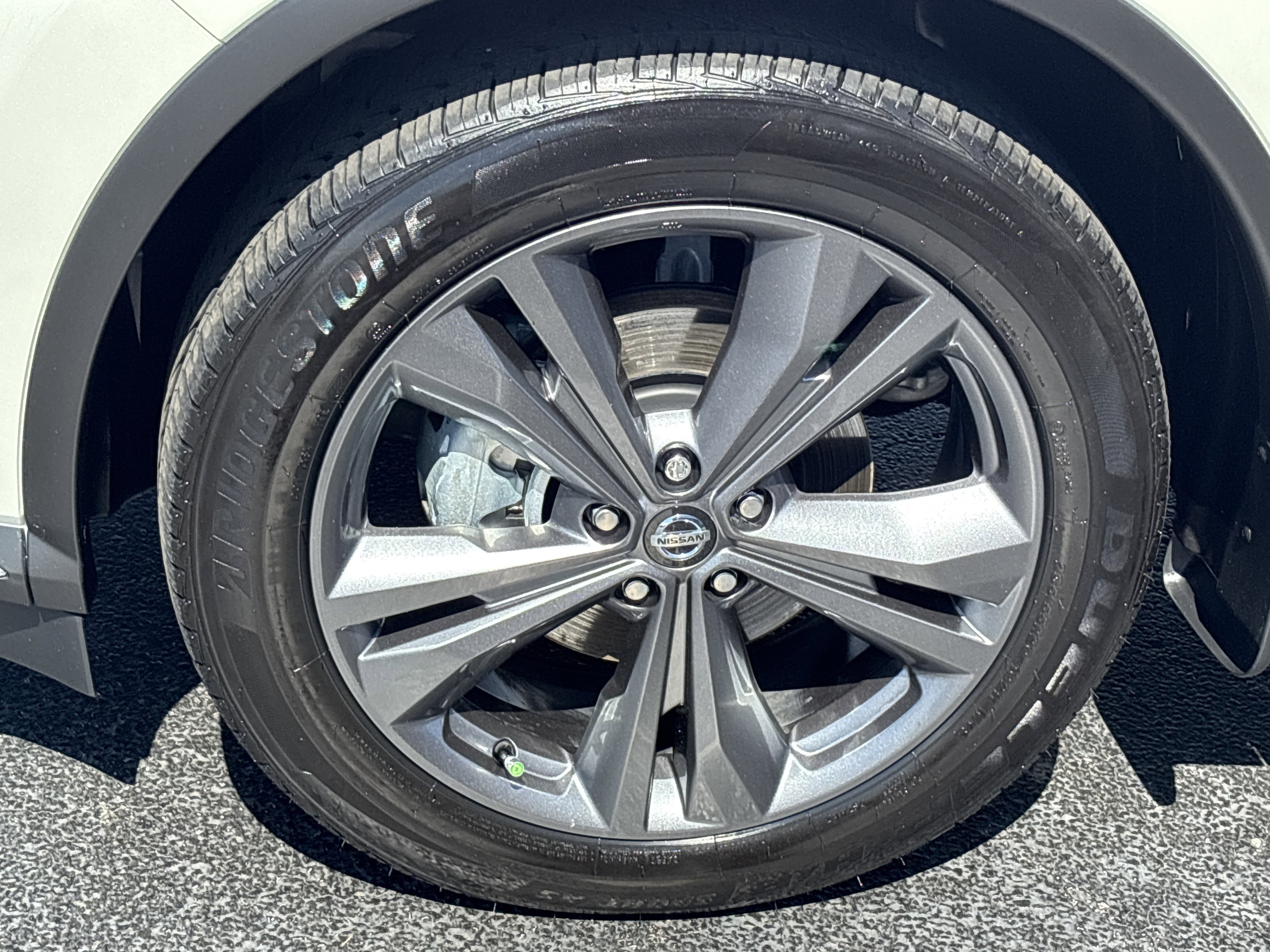 Certified Used 2021 Pearl White Tricoat Nissan Platinum AWD image 13