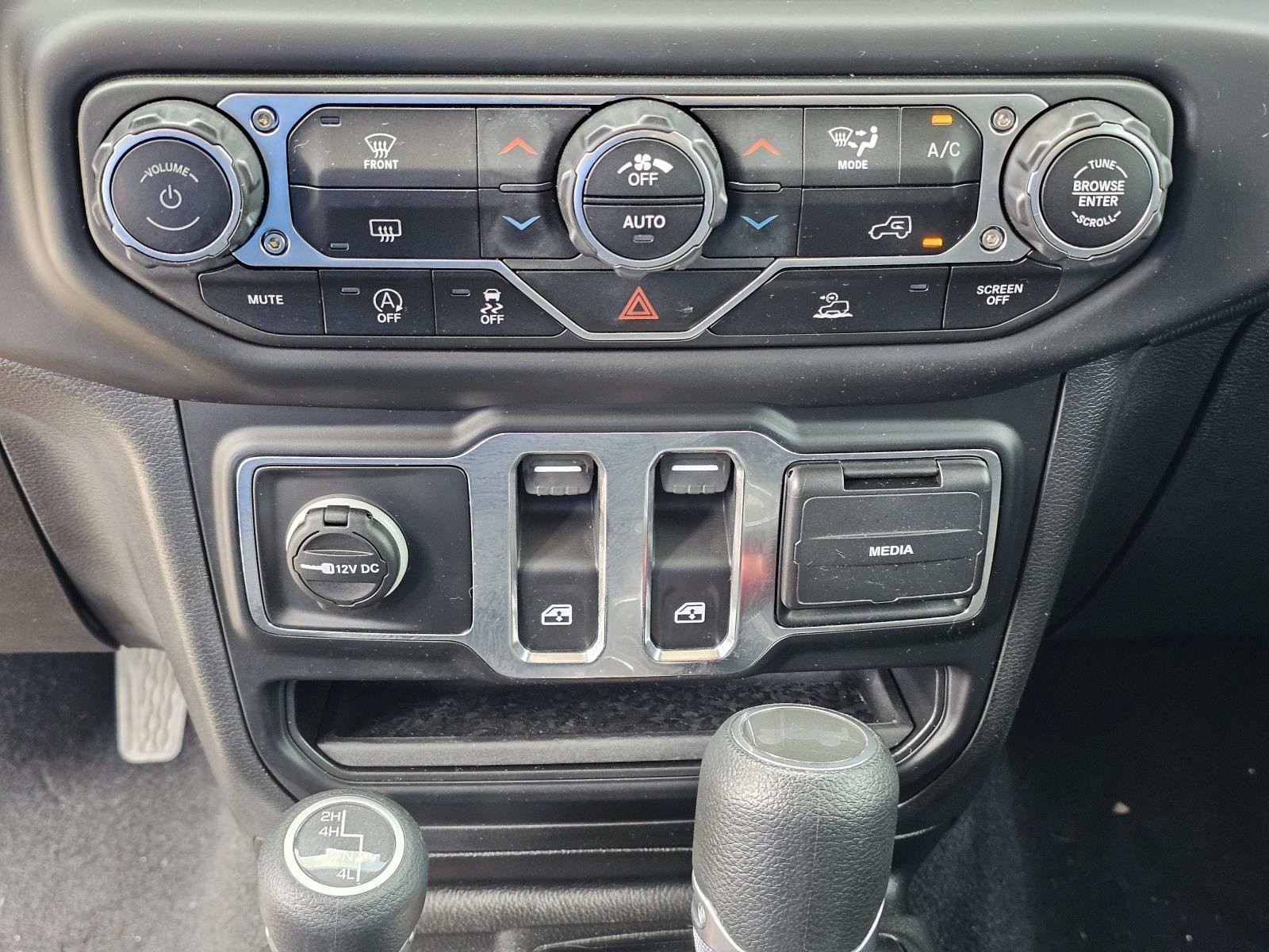 2023 Jeep Wrangler 2-Door Sport S - Photo 28