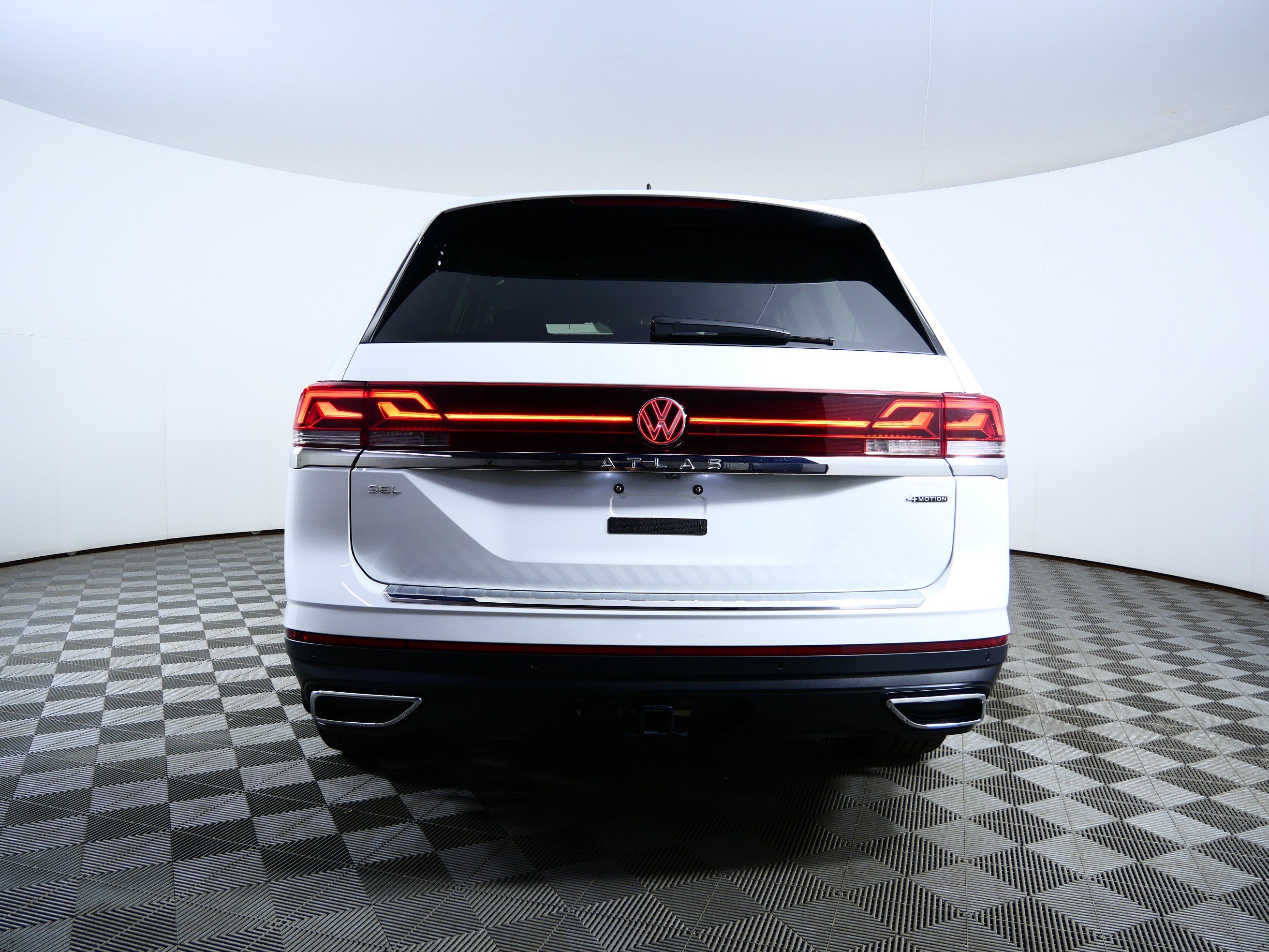 Used 2026  Volkswagen 2.0T SEL image 6