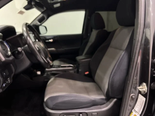 2020 Toyota Tacoma TRD Off Road - Photo 17