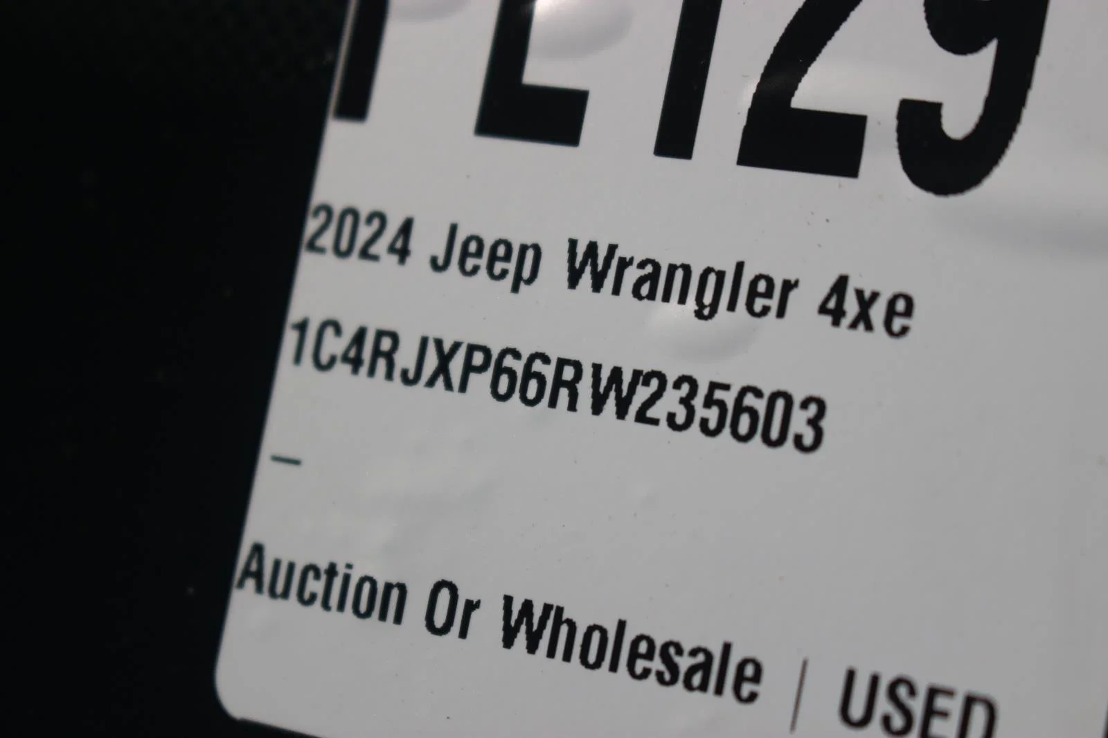 Used 2024  Jeep Sahara image 39