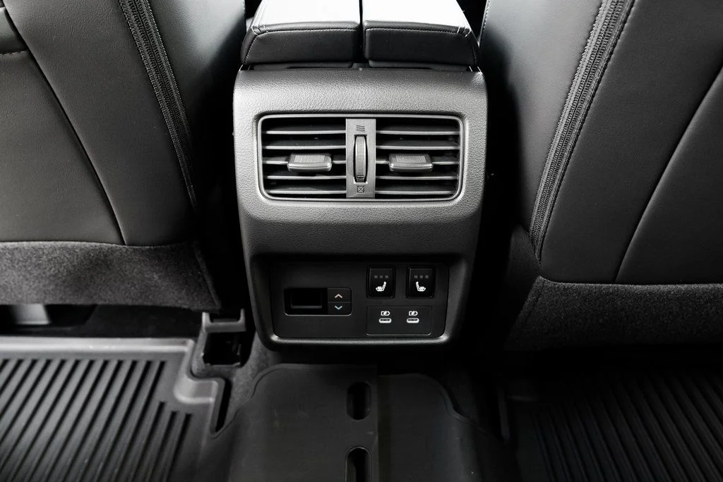 New 2026 Super Black Nissan Platinum image 13