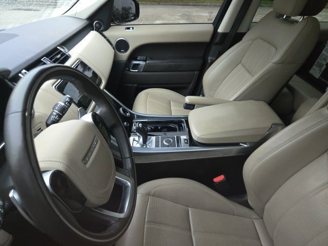 Used 2022 Fuji White Land Rover HSE Silver Edition image 12