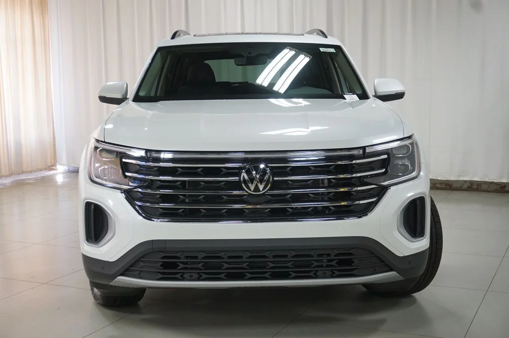 New 2026 White/off-white Volkswagen 2.0T SE w/Technology image 5