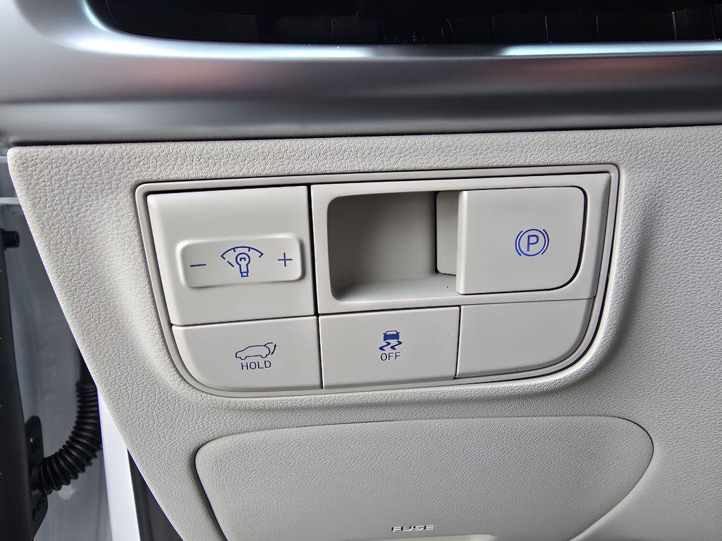 New 2026 Shimmering Silver Hyundai Limited AWD image 28