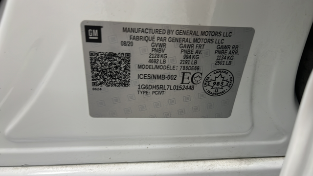 Used 2020 White Cadillac V-Series image 27