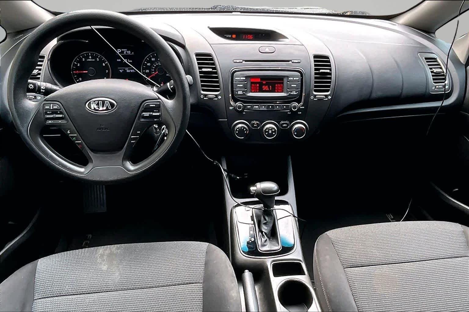 Used 2018 Garnet Red Kia LX image 15