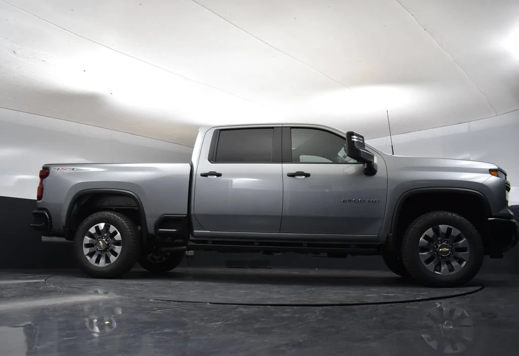 New 2026 Sterling Gray Metallic Chevrolet Custom image 30