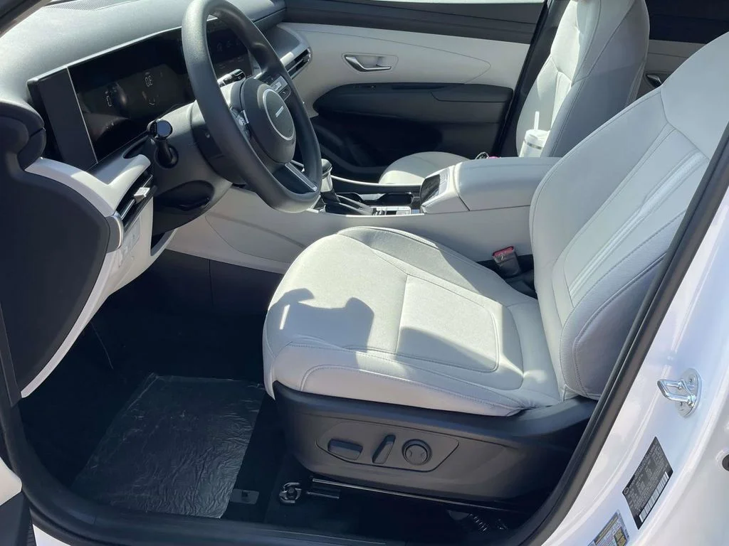New 2026 White Hyundai SEL image 11