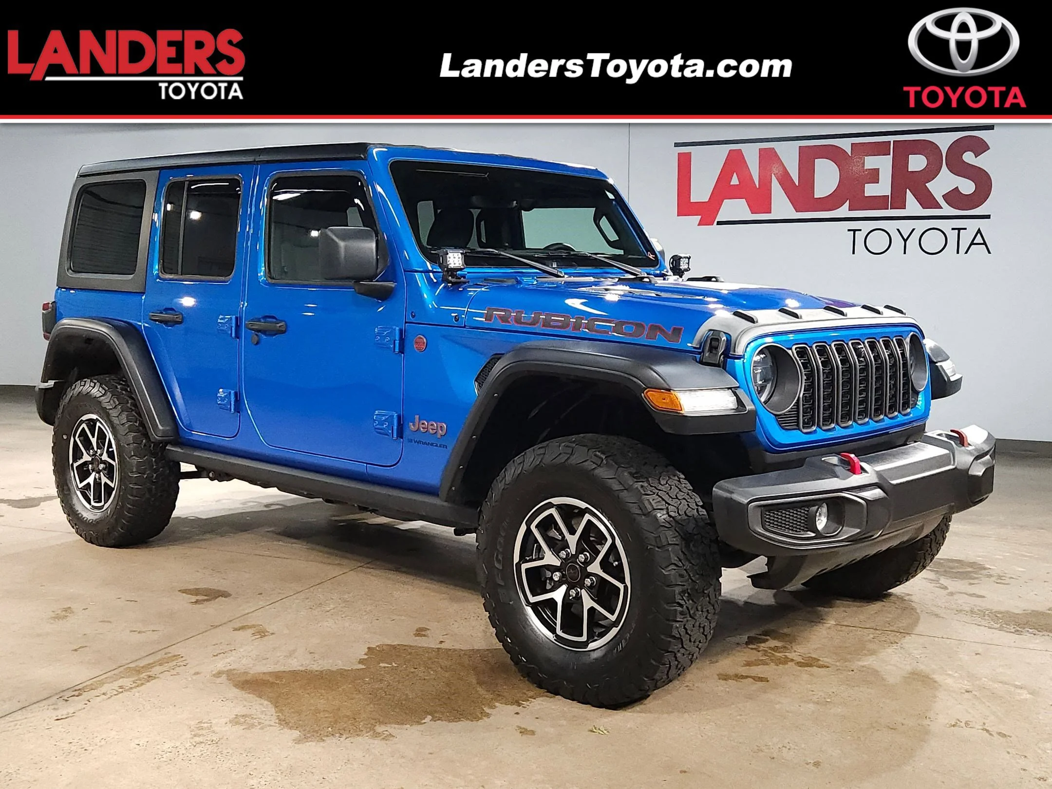 2024 Jeep Wrangler Rubicon's photo