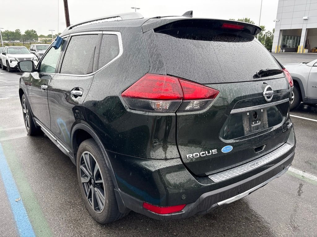 Used 2019 Green Nissan SL image 9